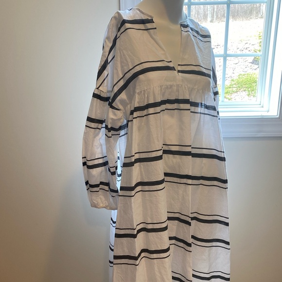 PIAZZA SEMPIONE Striped Poplin Tunic Dress. Size Eur 44; US 12. Retail: $1095 - Picture 4 of 7